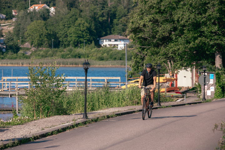 Cykla på landsväg i Uddevalla