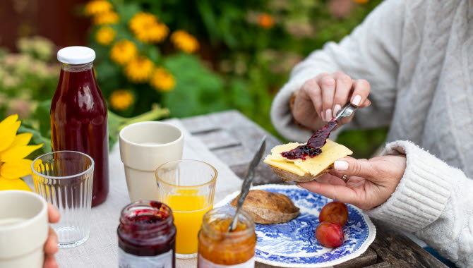 Frukost hos Lekanders Bär & Boende på Tjörn