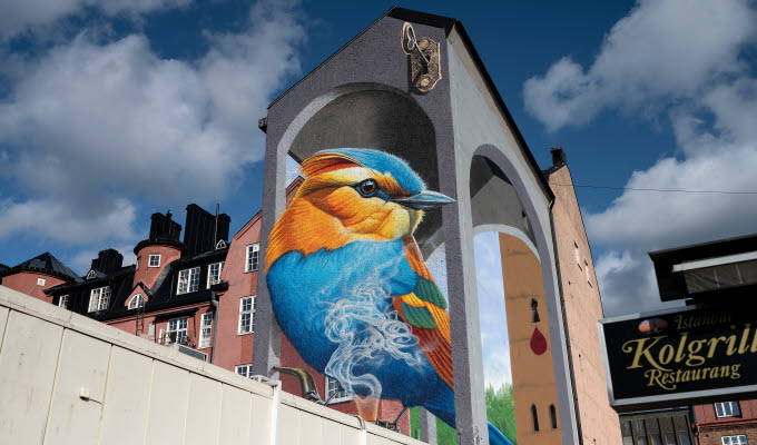 väggmålning på fågel - artscape vänersborg
