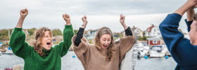 People enjoying Kajkanten Vrångö