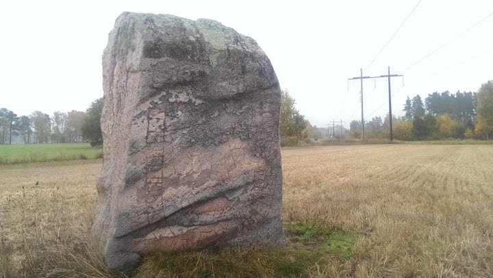 Runstenen på Larvs hed
