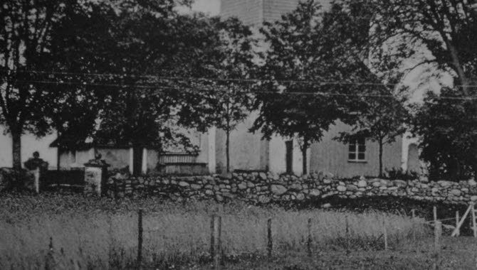 Svart vit bild av Flistad Kyrka