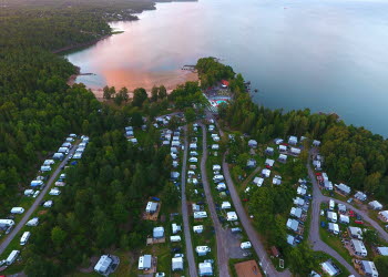 Utsikt över Ursands camping.
