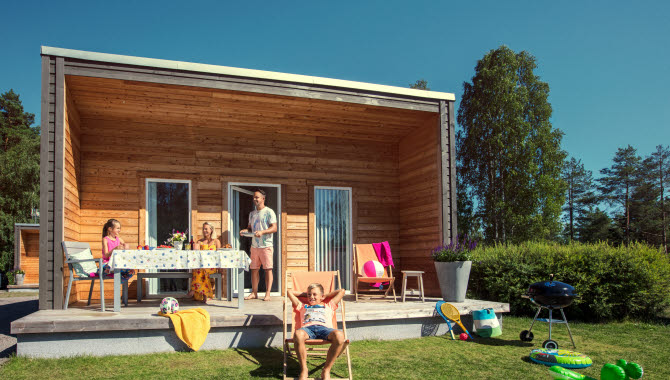 Premium cottage at Skara Sommarland Camping.