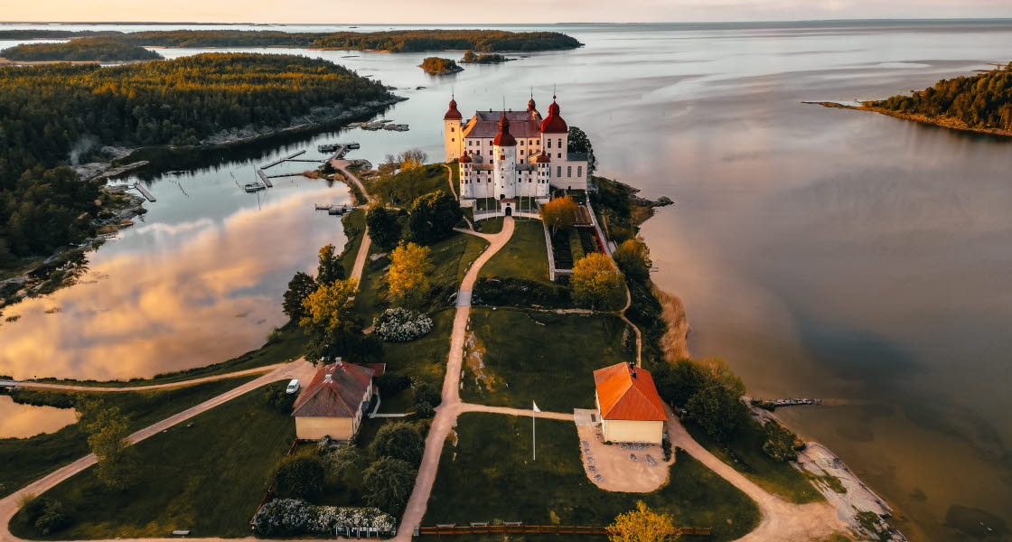 Läckö Castle and the trail Biosfärleden