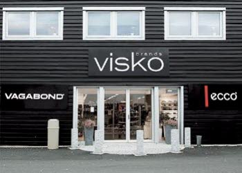 En bild på entrén till en skoaffär.