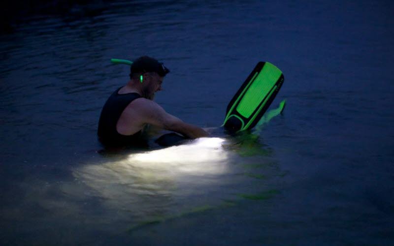 Snorkling i månsken