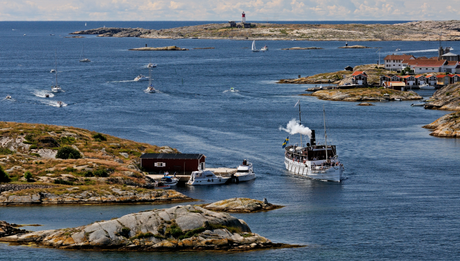 Passenger boat in the archipelago of Bohuslän