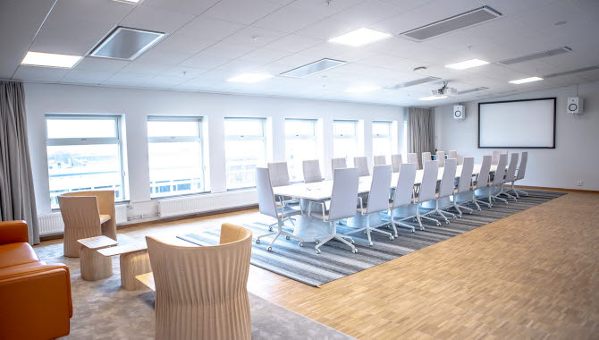 A modern meeting room at Borås Kongress.
