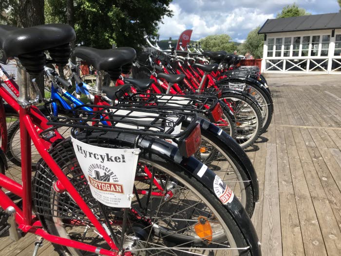 Restaurang Bryggans cyklar på rad