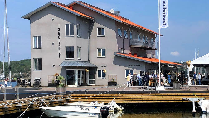 Entrén till Isbolaget på Donsö.