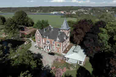 Thorskogs Slott, Västerlanda