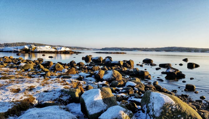 Vintervy över havet på Saltö