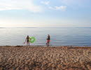 Bath and joy on the sandbeach of Otterberget