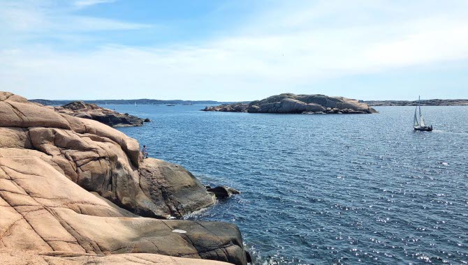 Sailboat outside the arcipelago of Lysekil