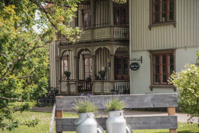 Lydde Gård, Kinna