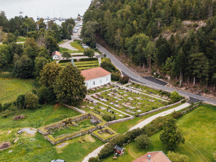 Dragsmarks kyrka och klosterruin