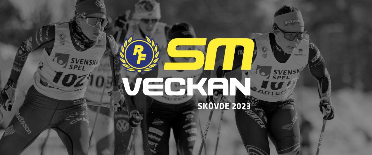 Sm-veckans loggotyp på en mörk bild med längdskidåkare