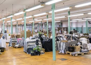 Rydals Pelarsal, vy över butikerna